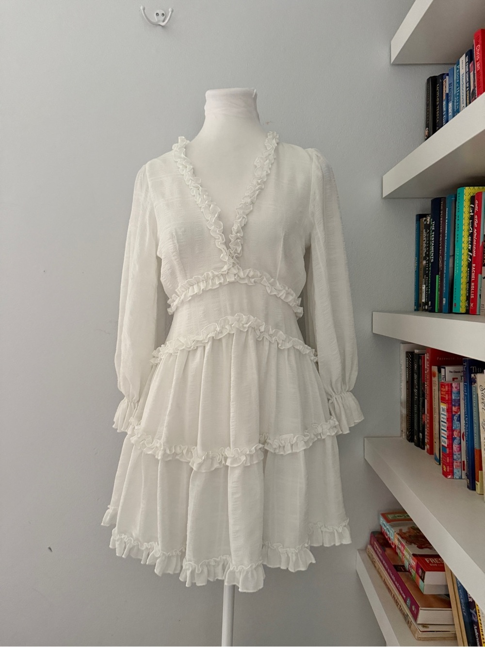 Angel Biba White Ruffle Mini Dress back cutout size Small